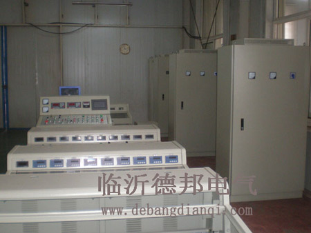 PLC、觸摸屏控制系統(tǒng)212